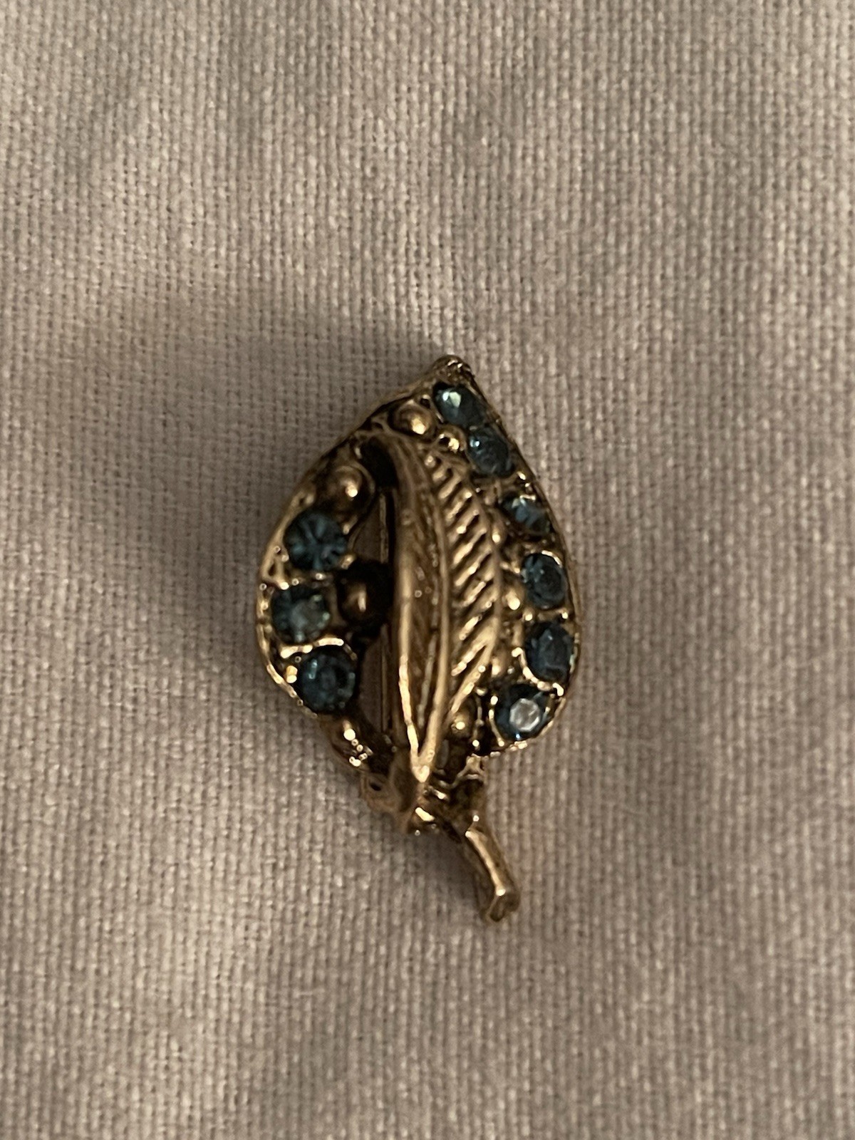 Signed AC Gold Color Leaf Brooch Pin With Blue Round Crystals