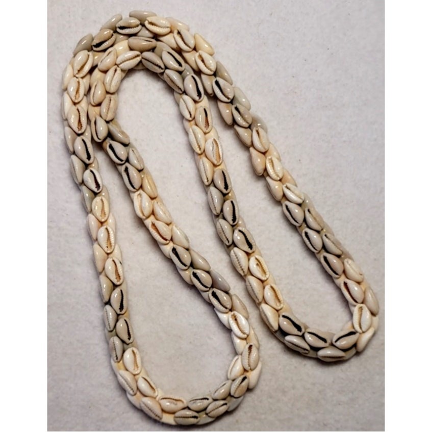 Vtg 34″ Layered Cowrie Shell Necklace Multi Strand Boho Statement Tribal Beach