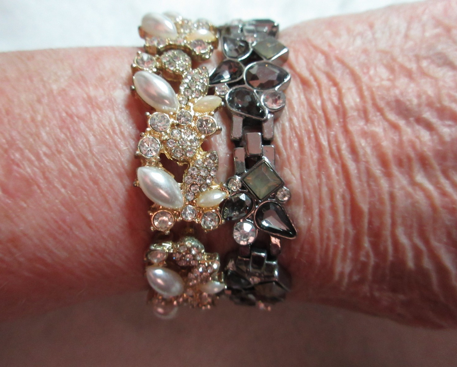 6 Older Rhinestone Bracelets Stretch Mostl Gold Tone 7.5″ Pink Green Gray Pearl