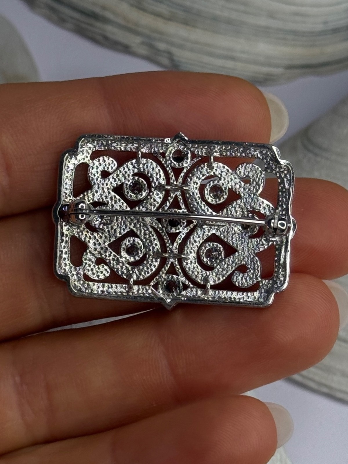 Elegant Design 925 Sterling Silver Beryl Brooch Length 1 Inch