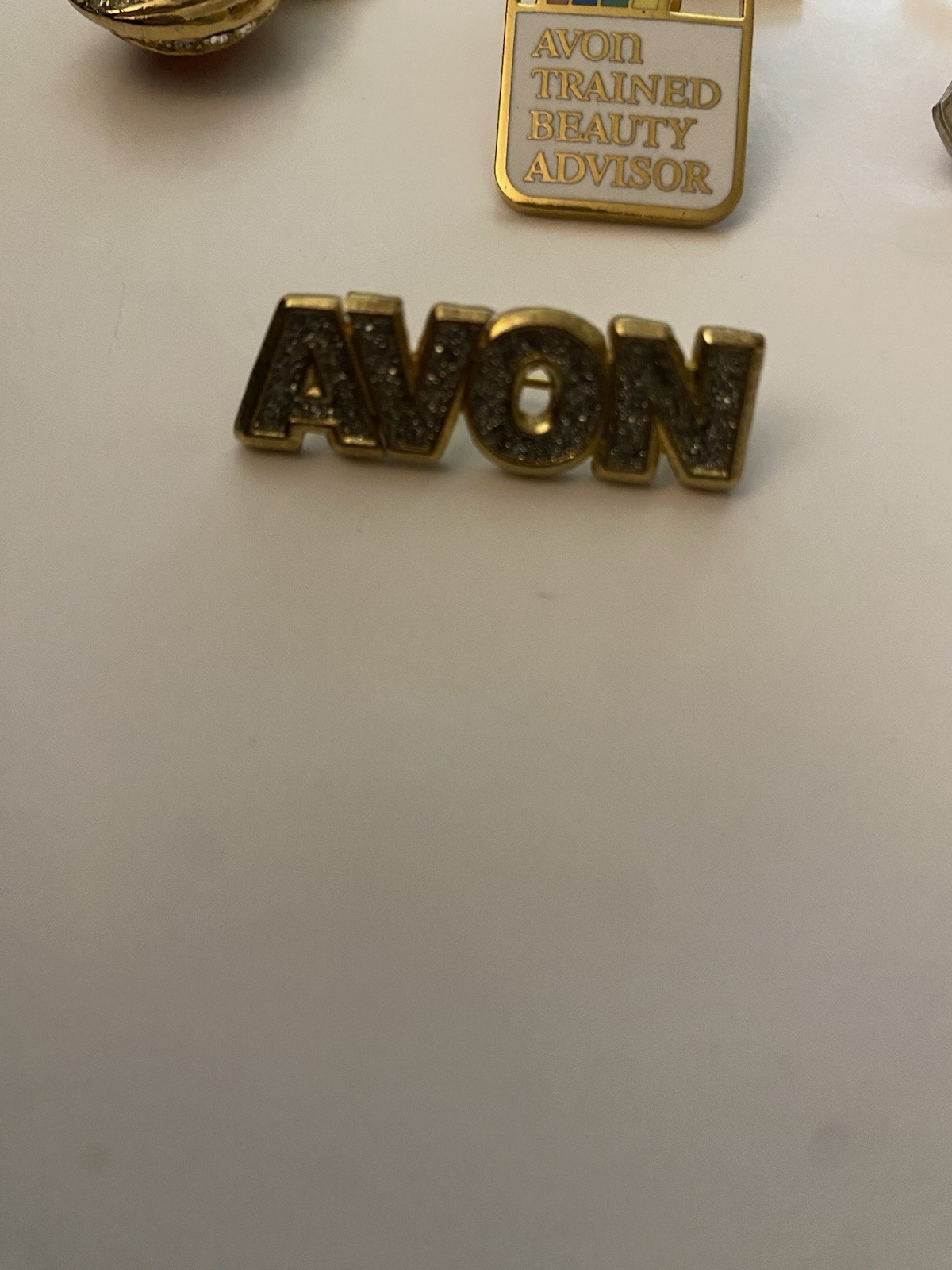 Lot Of 26 Vintage Avon & Avon Representative Awards Brooches Pins Pendant