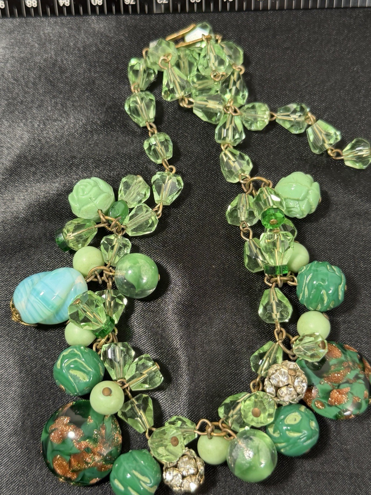 Stunning Vintage Green Bauble Faceted Czech Glass Necklace 16”