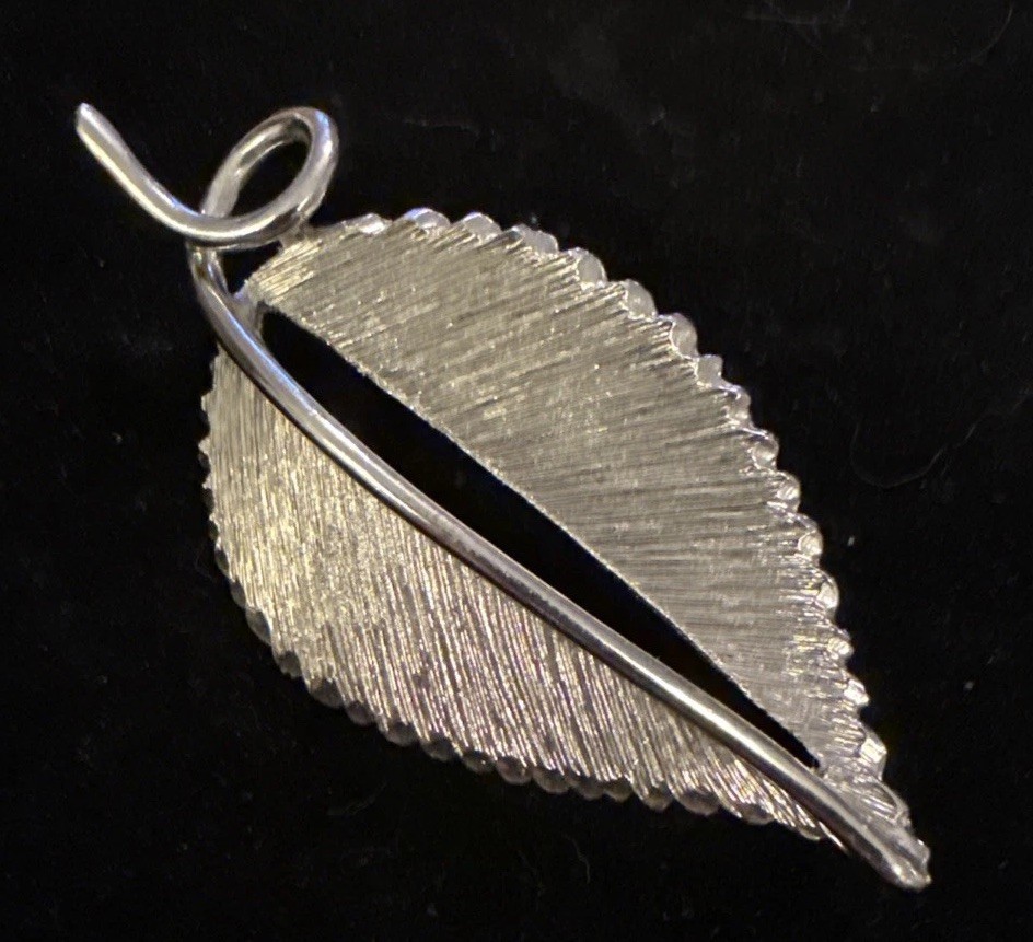 Vintage Silver Tone Leaf Brooch Pin Brushed Textured Swirl Stem 3” Nature