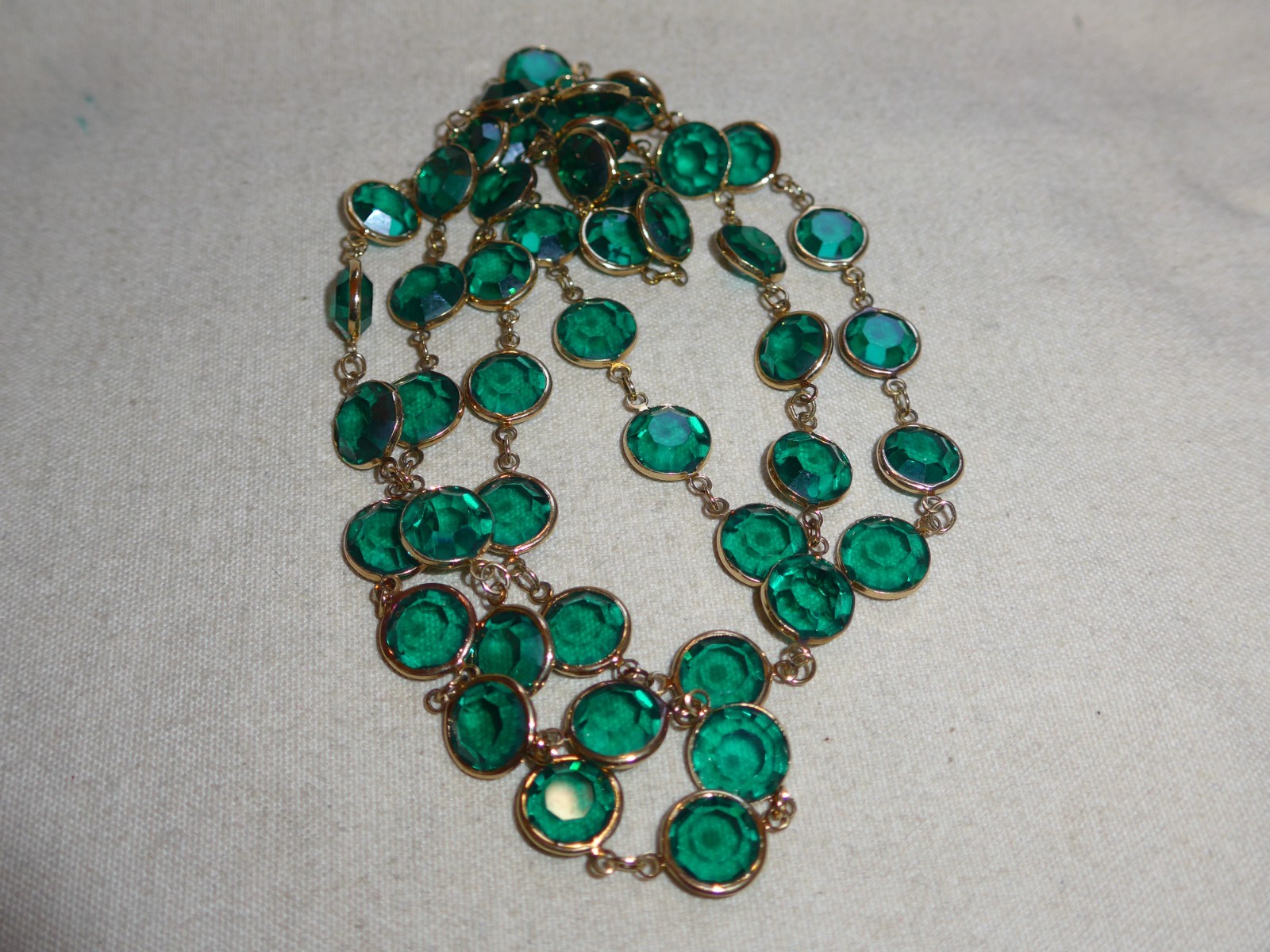 Vintage Swarovski Crystal Necklace 11mm Gold Tone Bezel Set Dark Green 35″