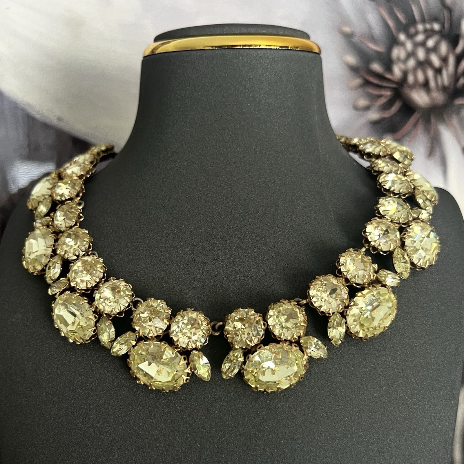 Vintage Schreiner Bright Yellow Foiled Crystals Rhinestone Collar Necklace