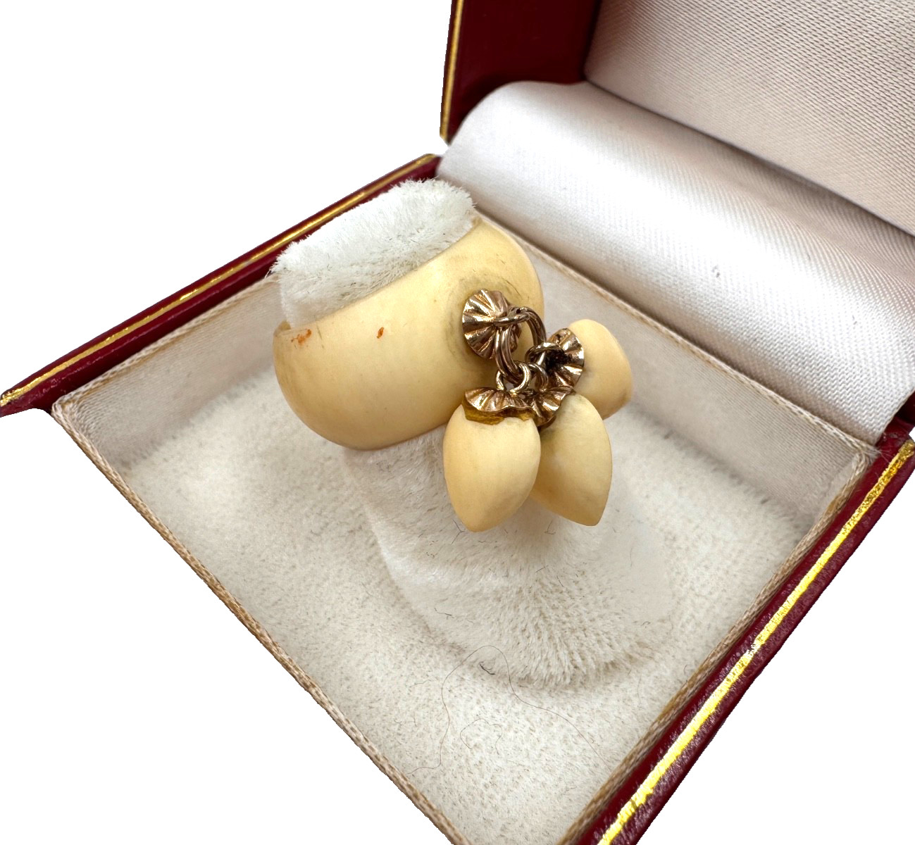 14K SOLID YELLOW GOLD ANTQ VICTORIAN CARVED GORGEOUS RING S5 LOVE UNITY 3 HEARTS