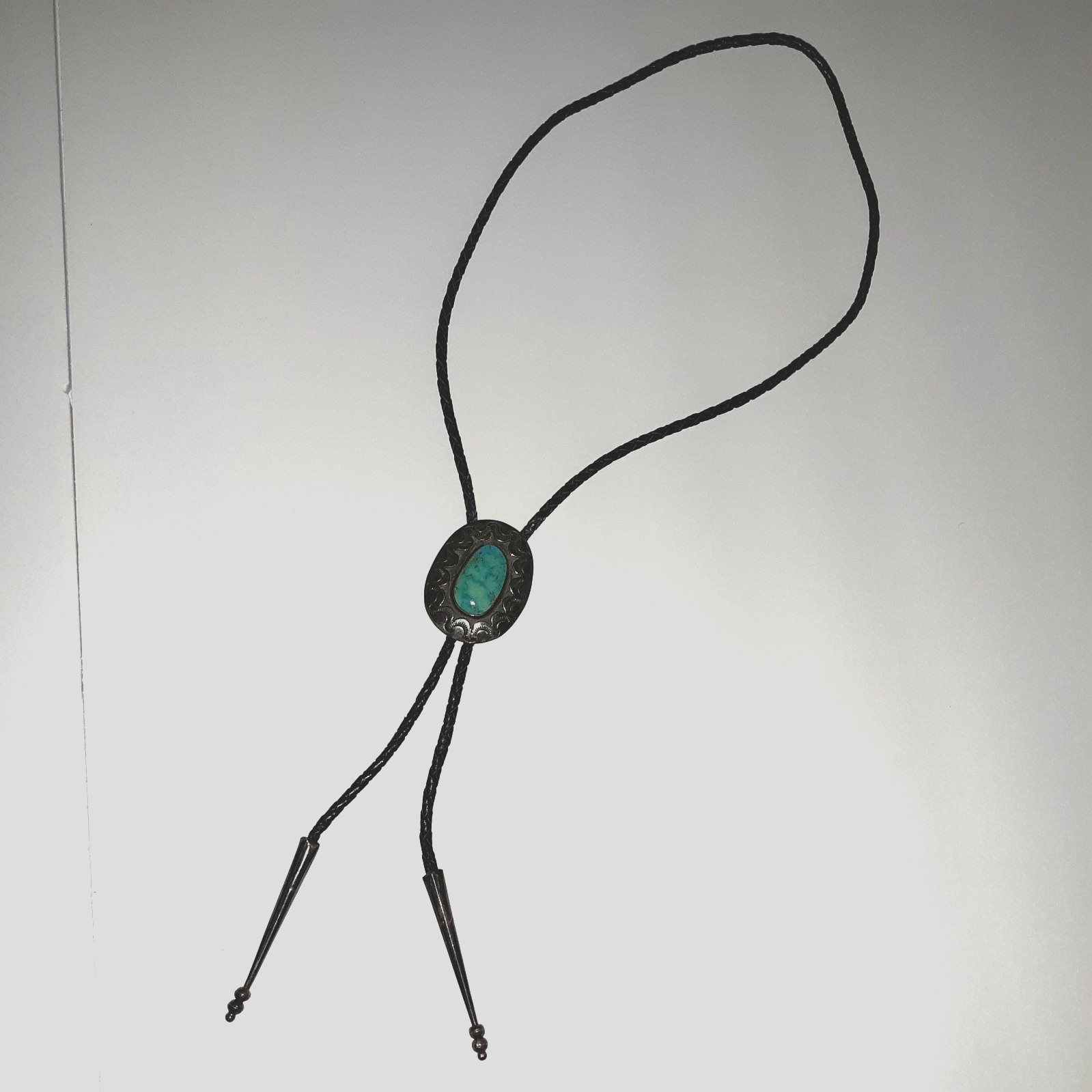 Vtg Bennett Pat Pend Bolo Tie Slide Turquoise Silver Black Leather Cord L 18″