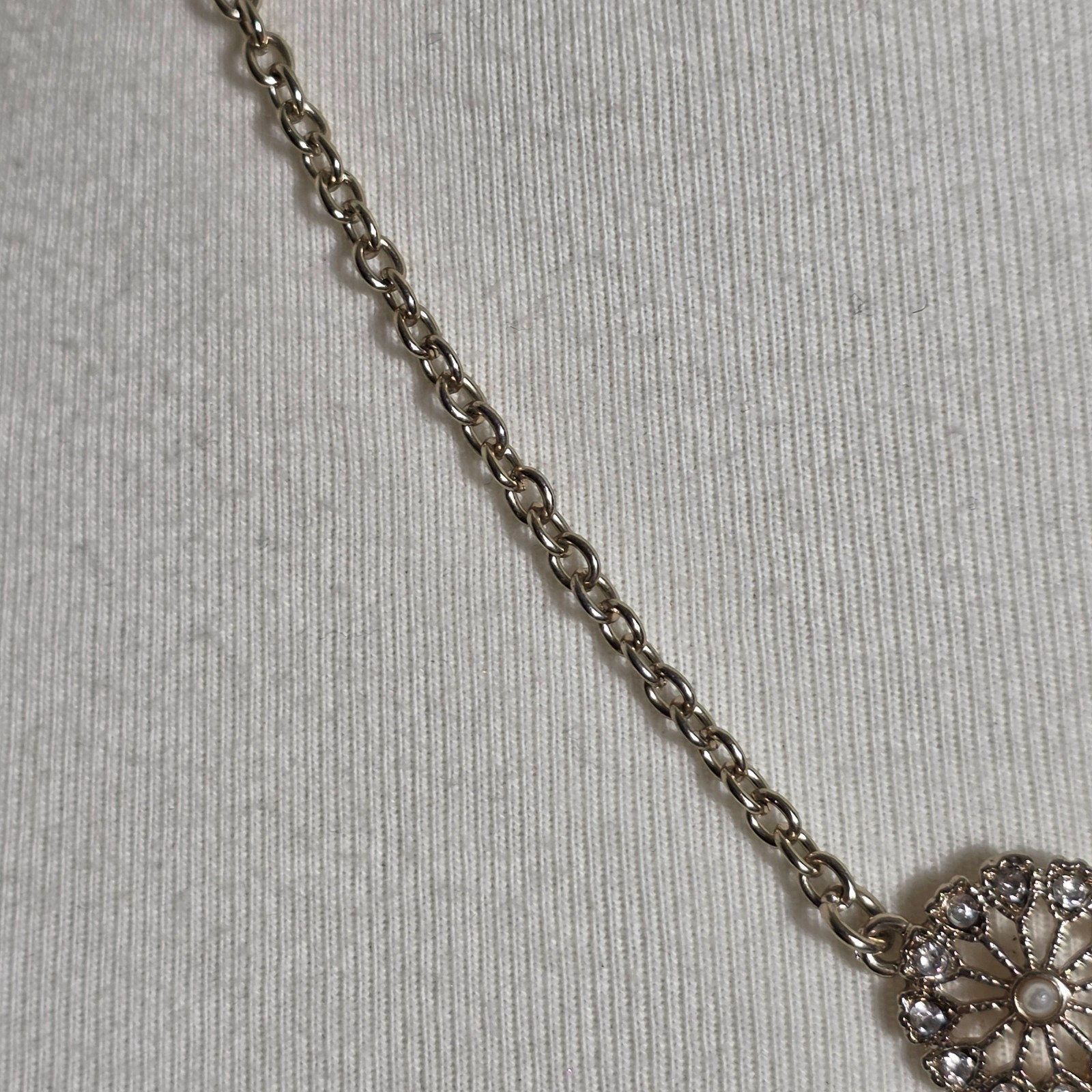 Banana Republic Stylized Daisy Bib Necklace Silver Tone with White Rhinestones