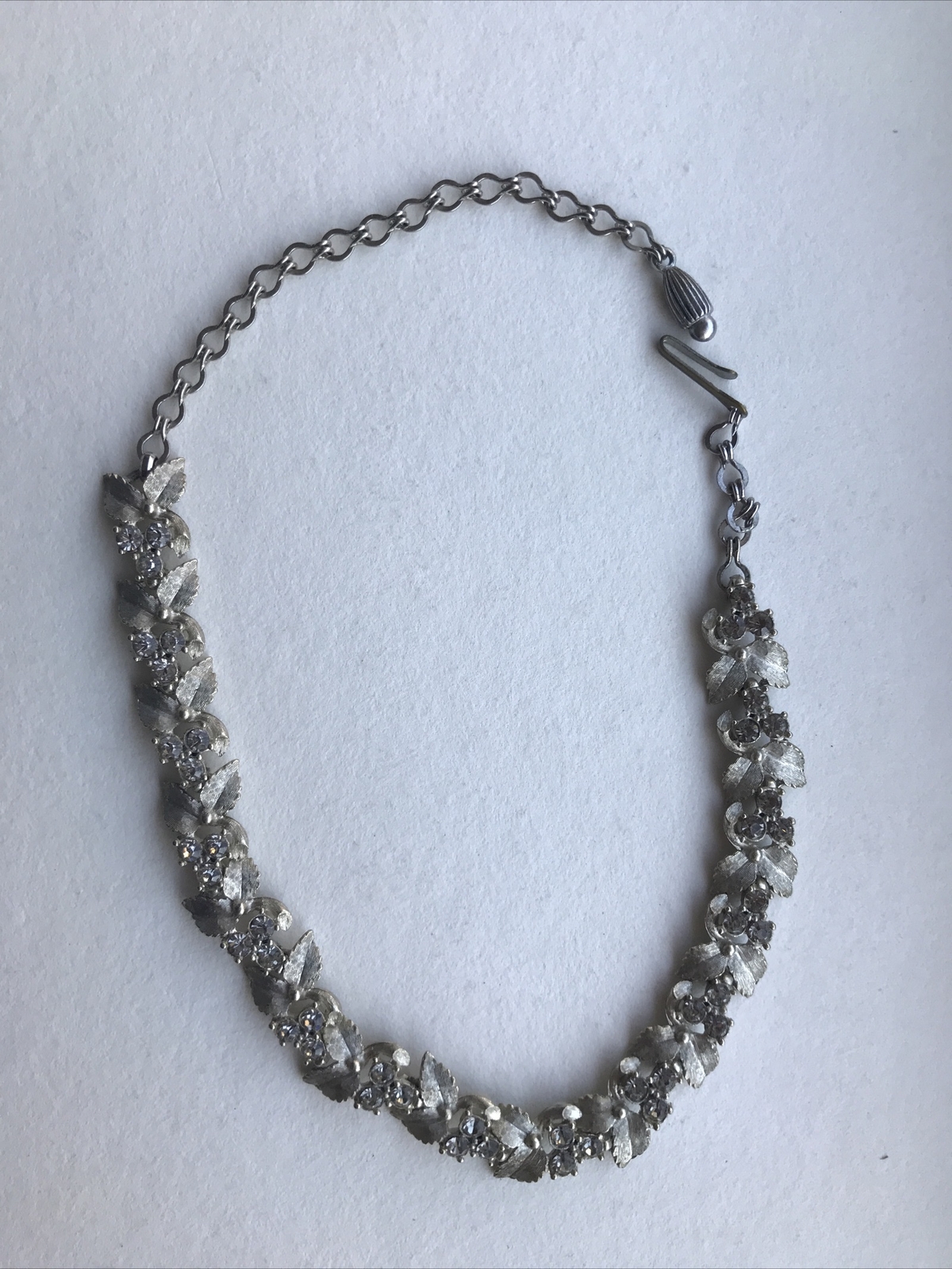 VTG Art Deco Silver Tone Leaves Cluster Rhinestones Choker Necklace 16” 1950s