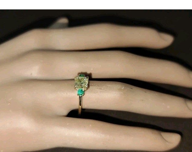 14k Yellow Gold Vintage Engagement ring 1.17ct.Natural Yellow Diamond Radiant