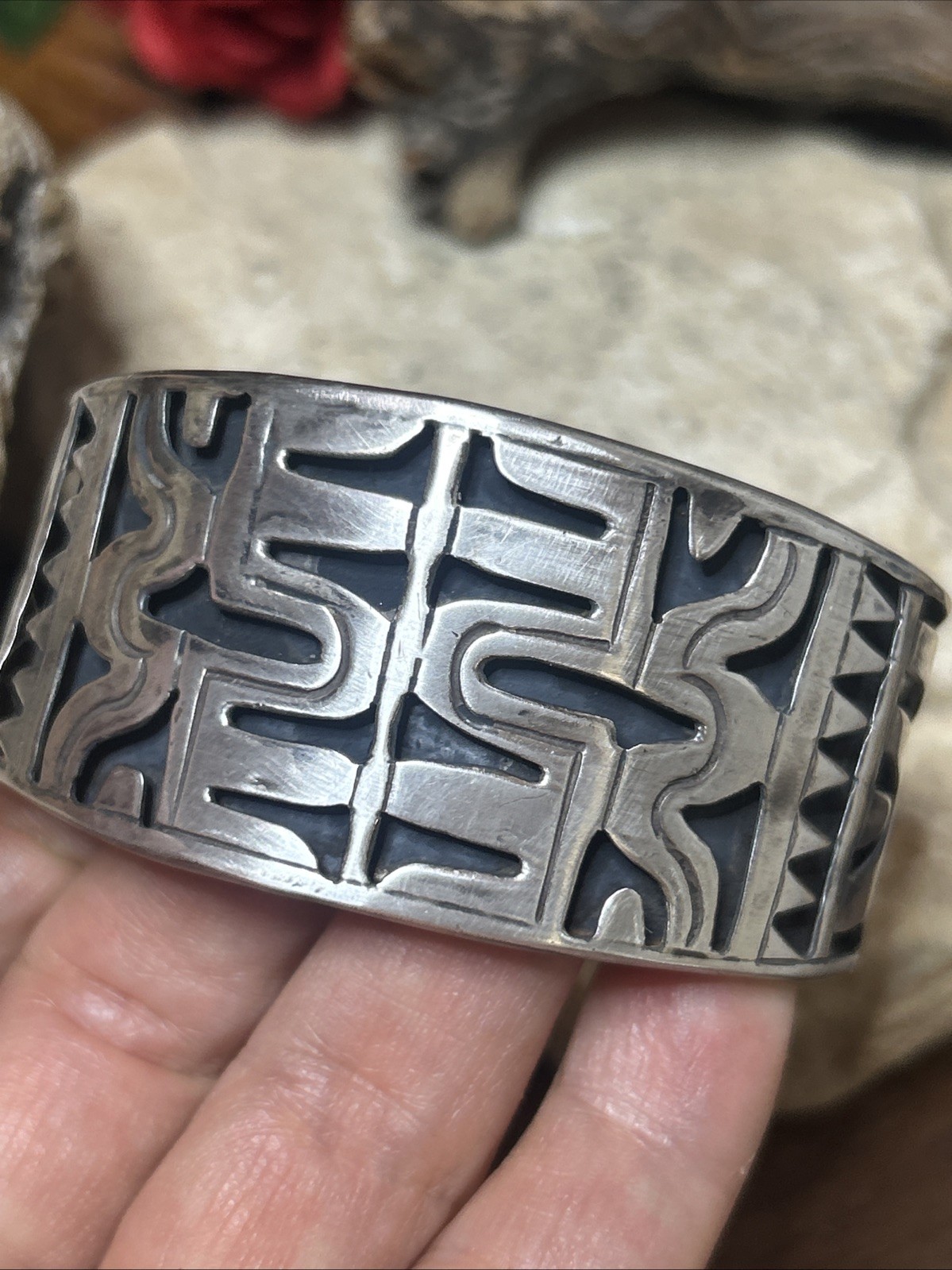 35. Vintage Early Taxco Sterling 925 Aztec Shadow Box Cuff Bracelet 7″,36.5g.Mex