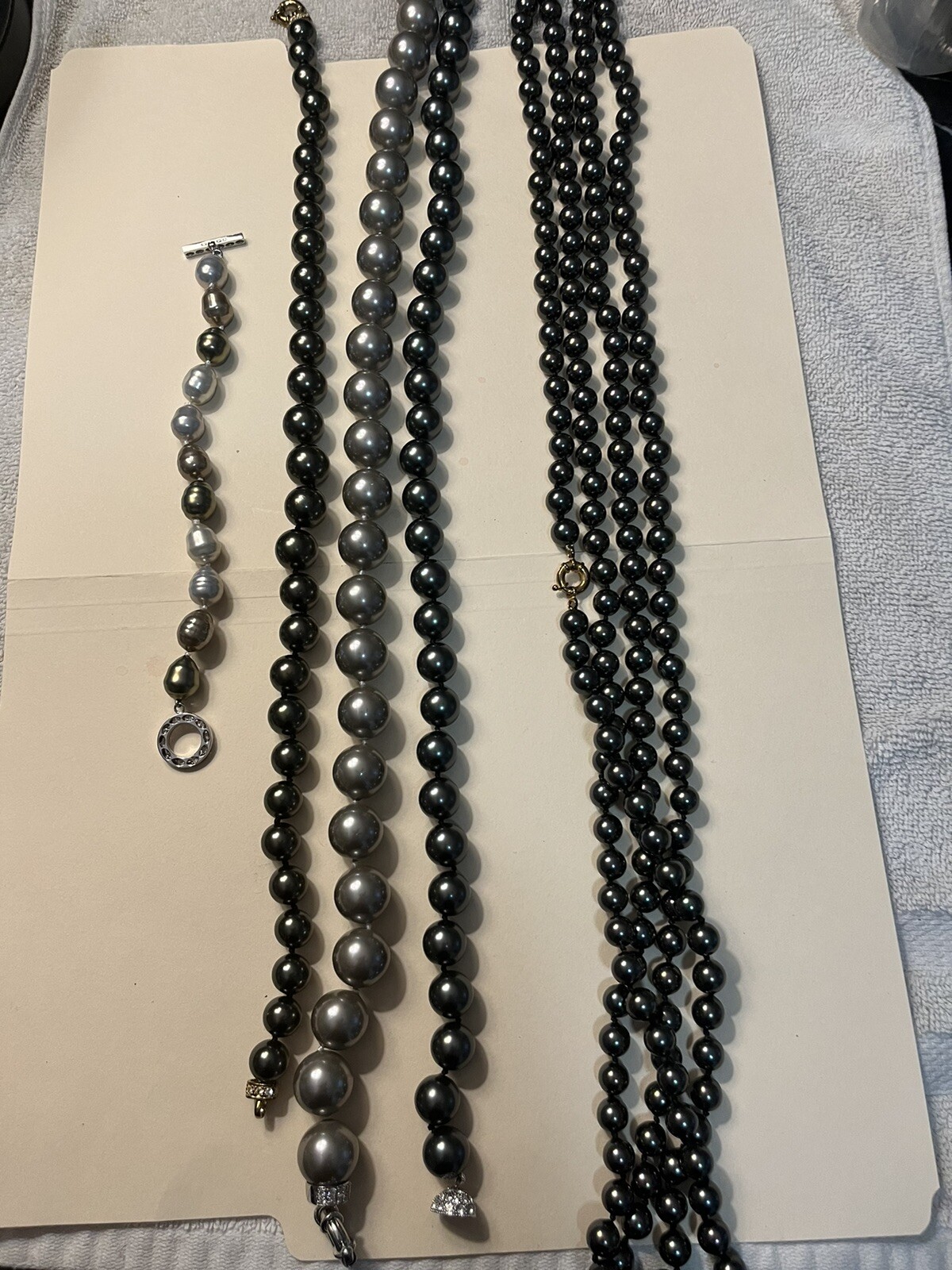 HSN Lot Of Faux Pearl Necklaces 4 And 1 Bracelet