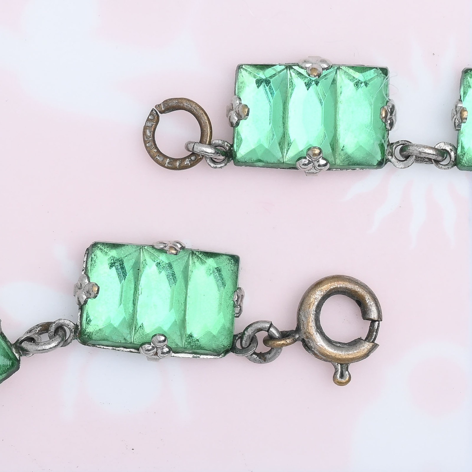 Vtg 1930s Art Deco Signed Czech Green Vauxhall Foiled Glass Necklace