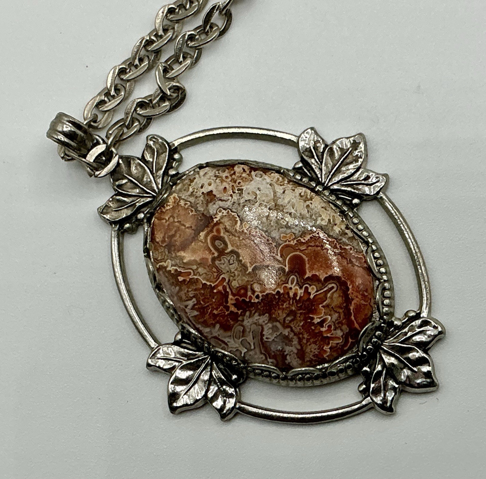 Vintage Lace Agate Pendant Silver Metal Ornate Setting With Chain