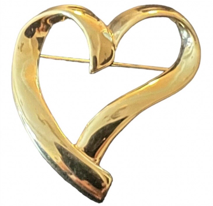 Vintage Goldtone Heart Brooch, 1980’s Large Heart Pin, 1.5 x 2”