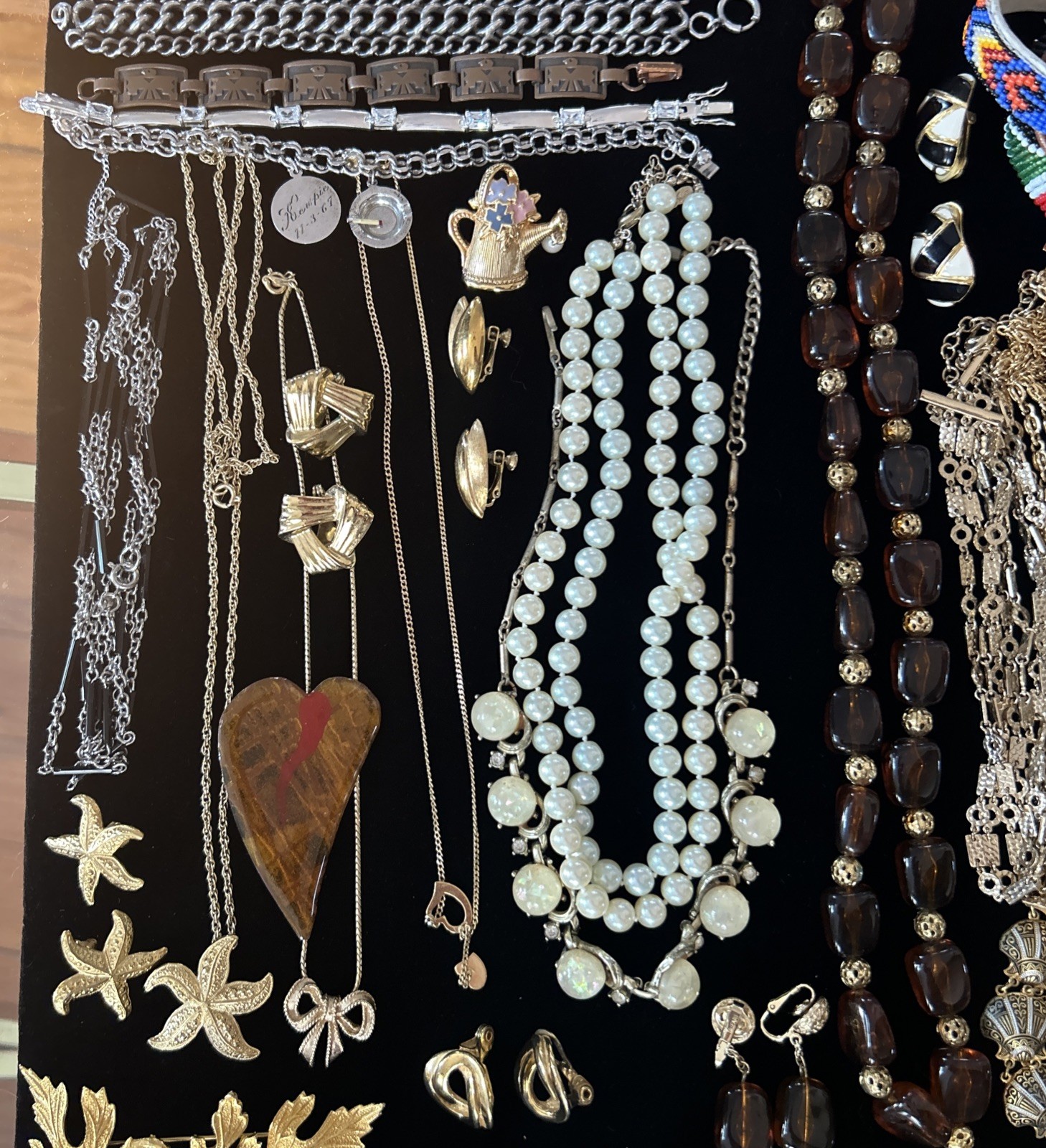 80 Vintage lot jewelry unbranded wearable Trifari Monet Coro Avon Italy Marvella