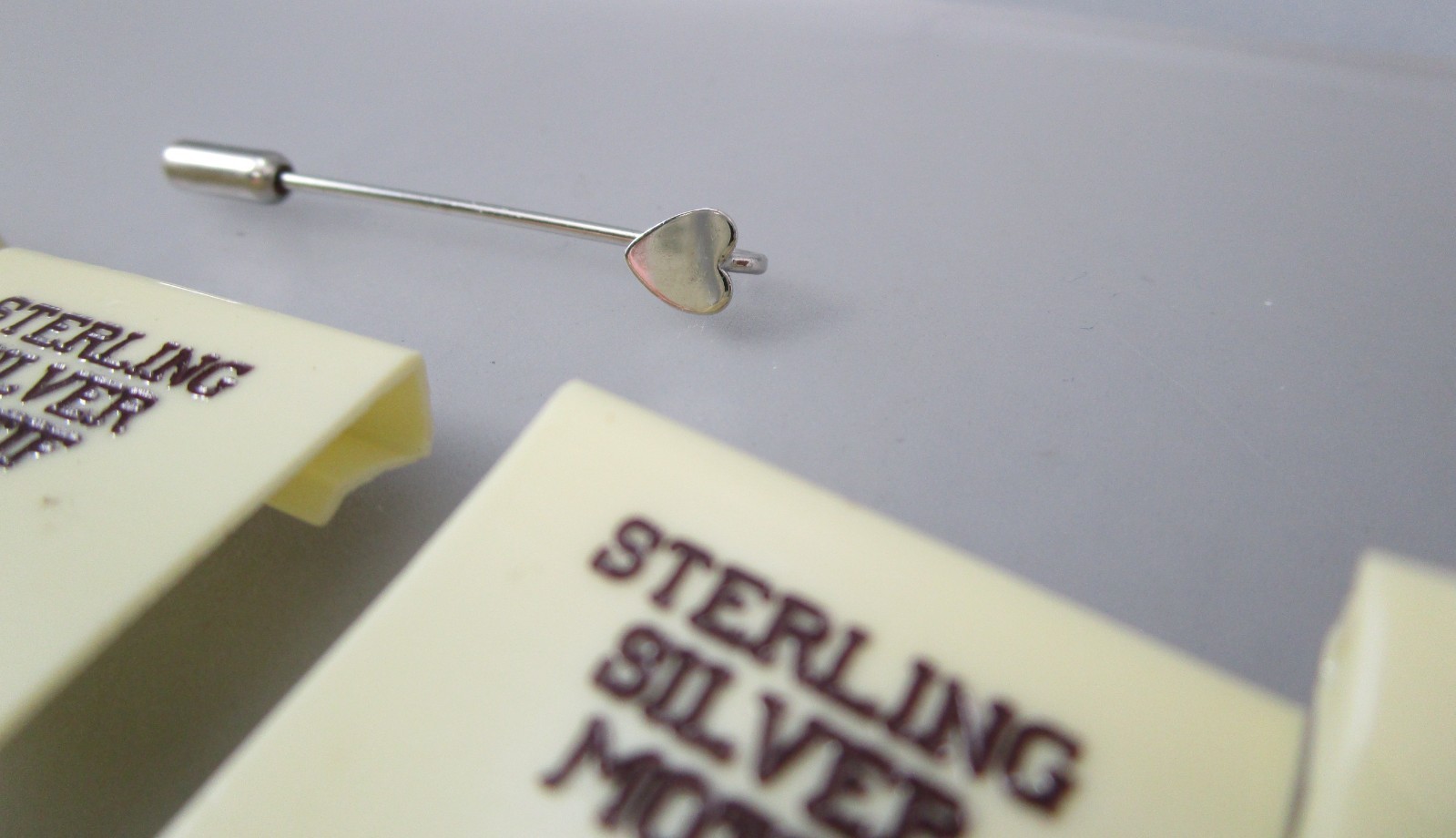 Vintage Lot of 7 Silver Motif Different Shapes Brooches Stick pins 814