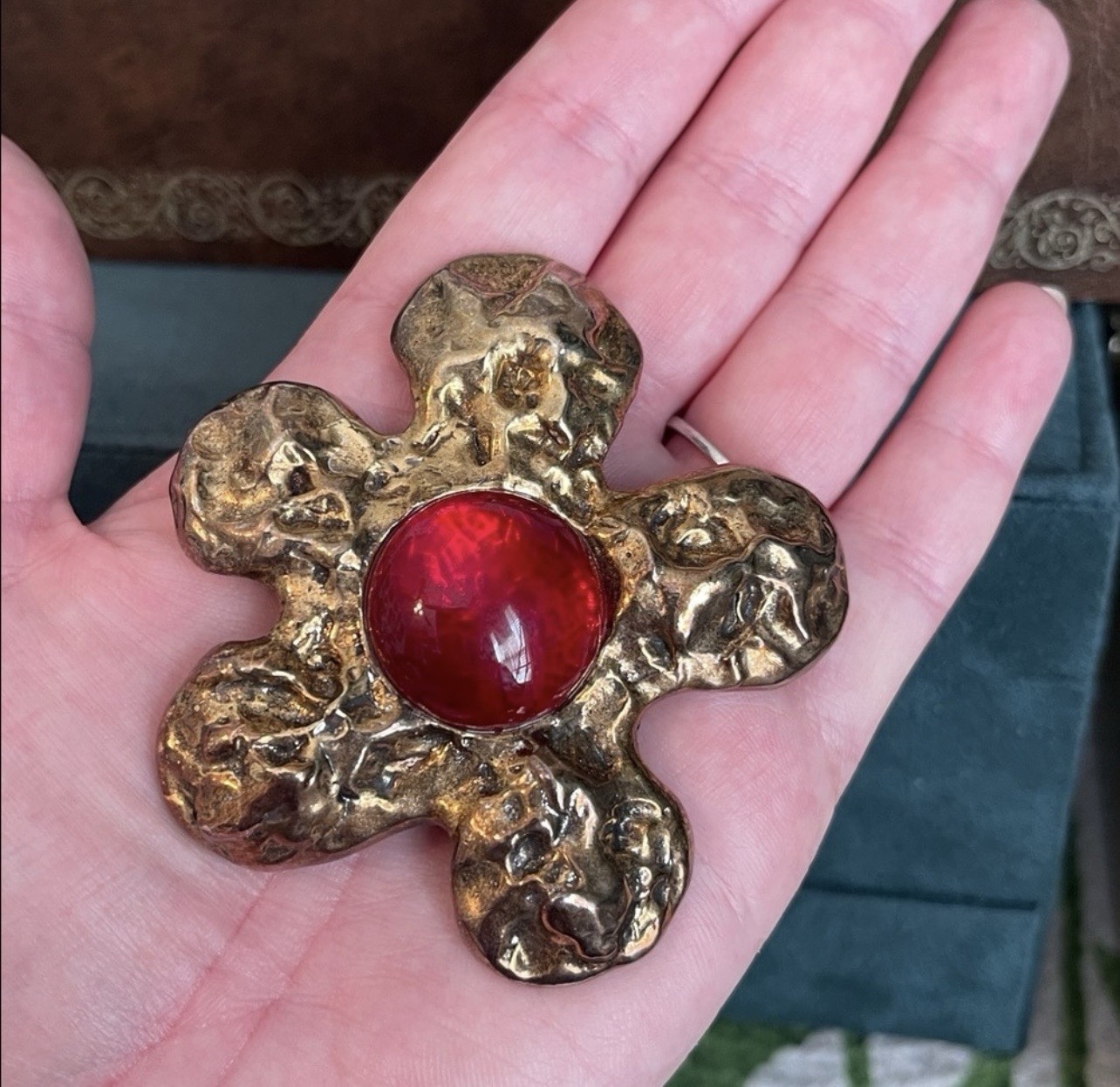 Les Bernard VO Brutalist Collection Red Gripiox Glass Brooch & Clip-On Earrings