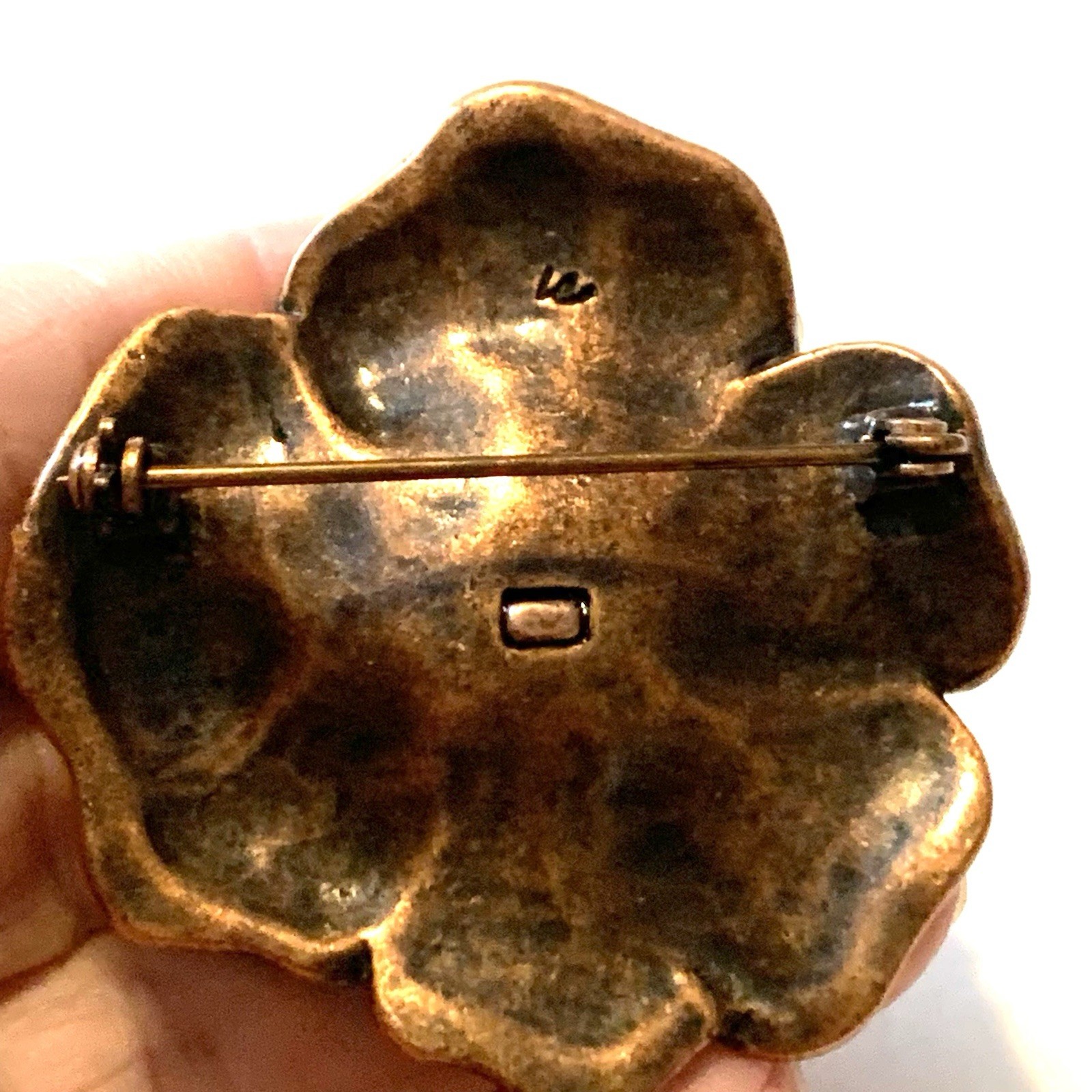 VTG Liz Claiborne Vibrant Brooch Green & Lime Enamel Pansy Cats Eye Flower Pin