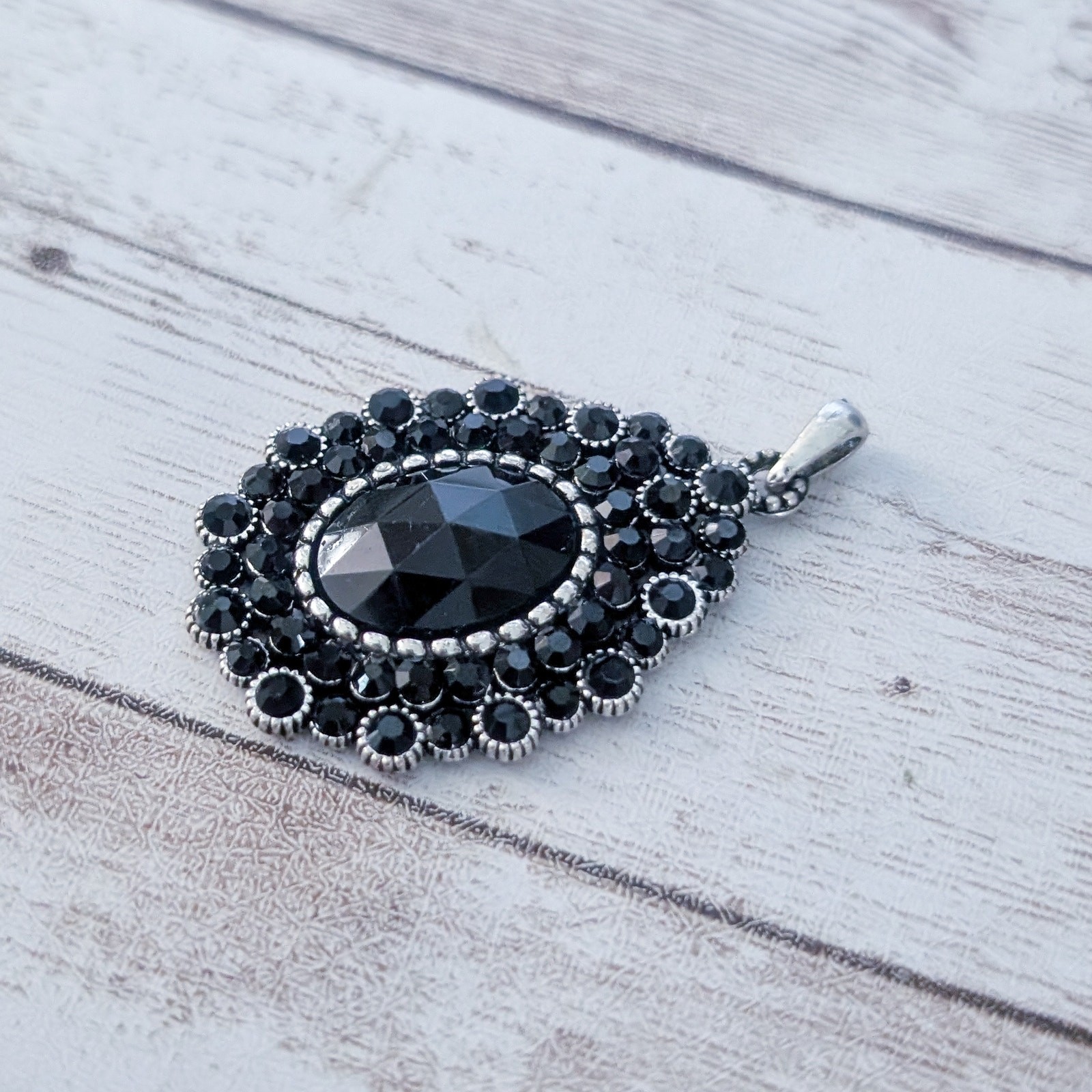 Vintage Pendant Black Gems – Elegant Regal Pendant – No Chain Included