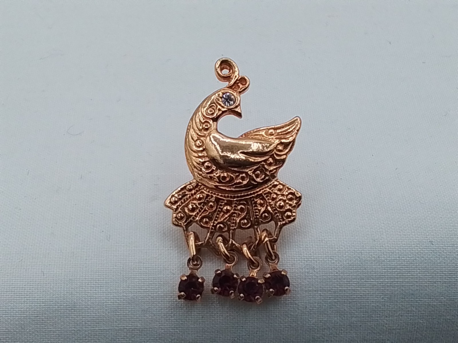 ROYAL PEACOCK BIRD PURPLE PRONGED RHINESTONE VINTAGE ESTATE PIERCED EARRINGS