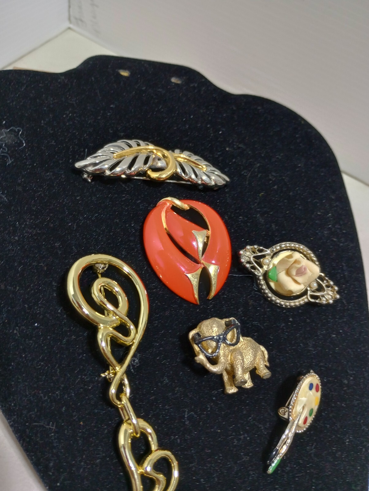 Vintage Broach/Pins of Different Sizes and Shapes X 6
