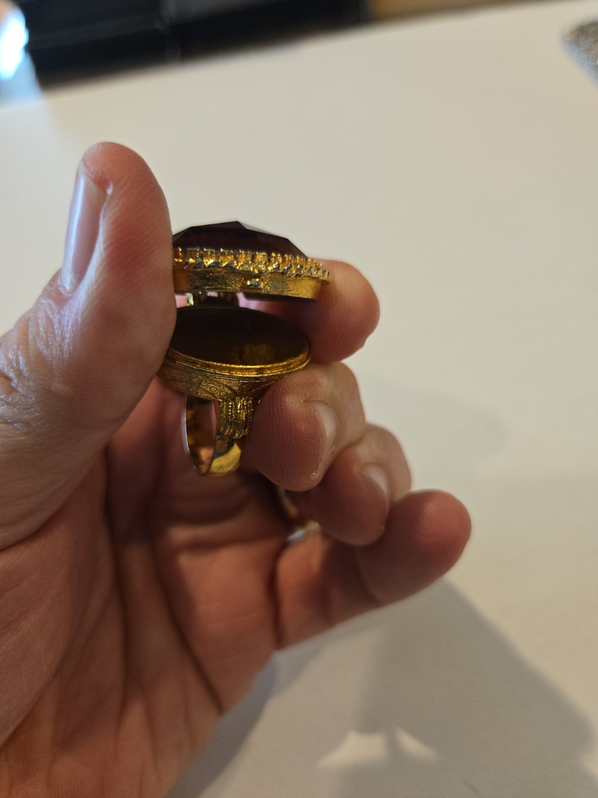 Avon Vintage Gold Tone Amber Stone Poison Pill Box Secret Compartment Ring