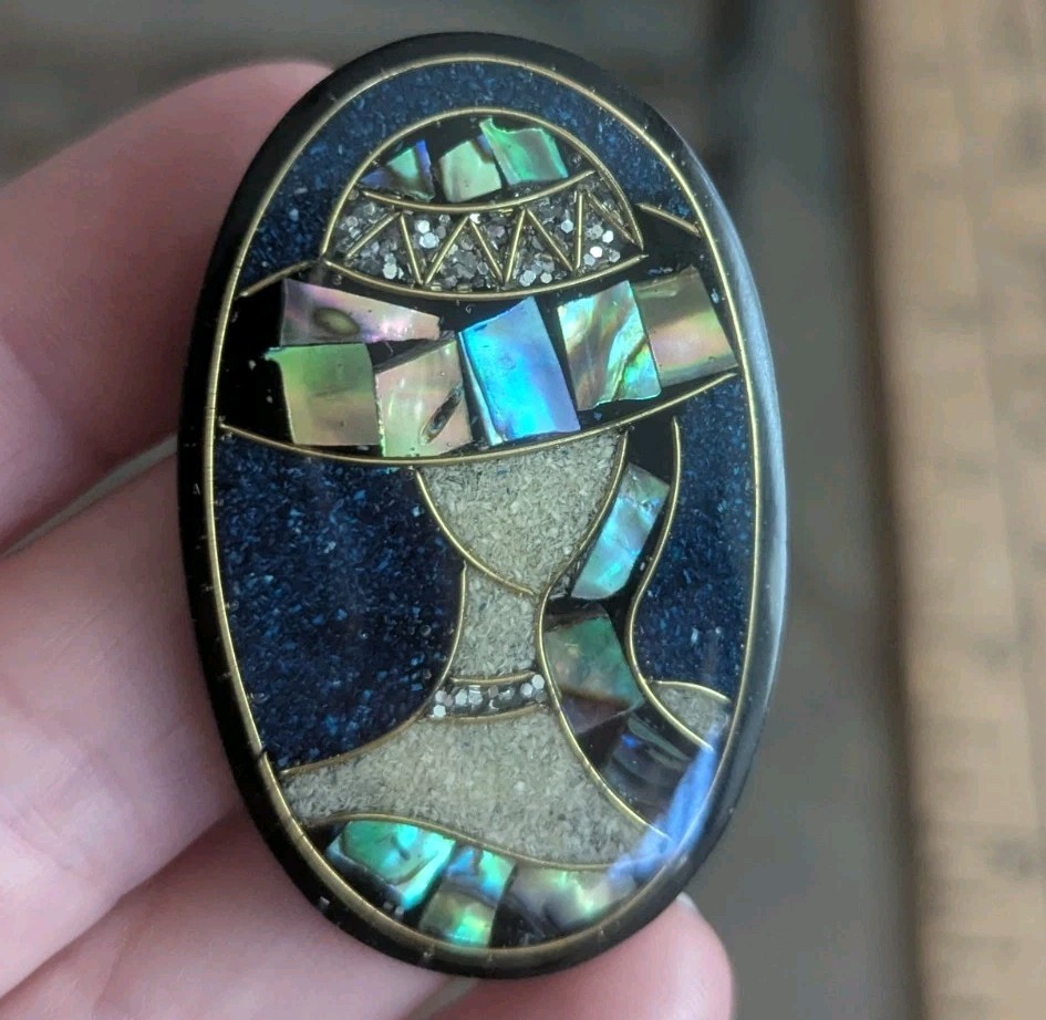 Vintage Mosaic Inlay Brooch Lee Sands Style Lady Hat Oval Abalone Paua Art Deco