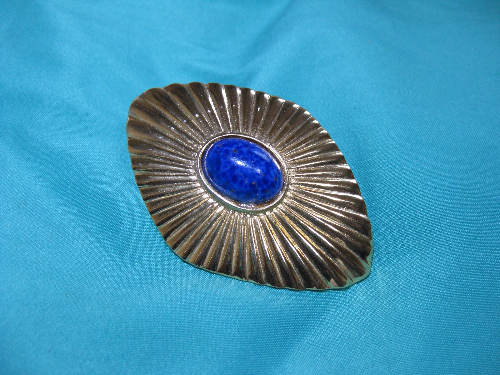 Vintage Gay Boyer Gold Plated Pendant 1985 blue lapis 2 3/4 inch scarf tie