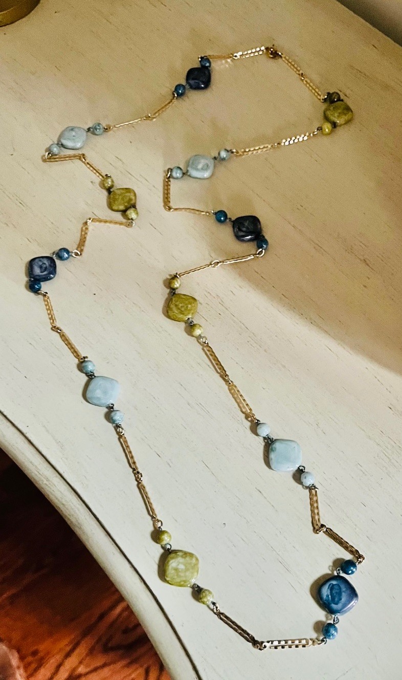 Vintage Polished Stone Green Blue Aqua Gold Tone Paperclip Bar Link 48”Necklace