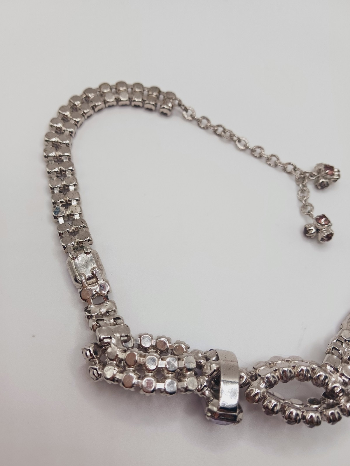 Vintage Blue Violet Purple Alexandrite lilac Rhinestone Bow Necklace silver tone