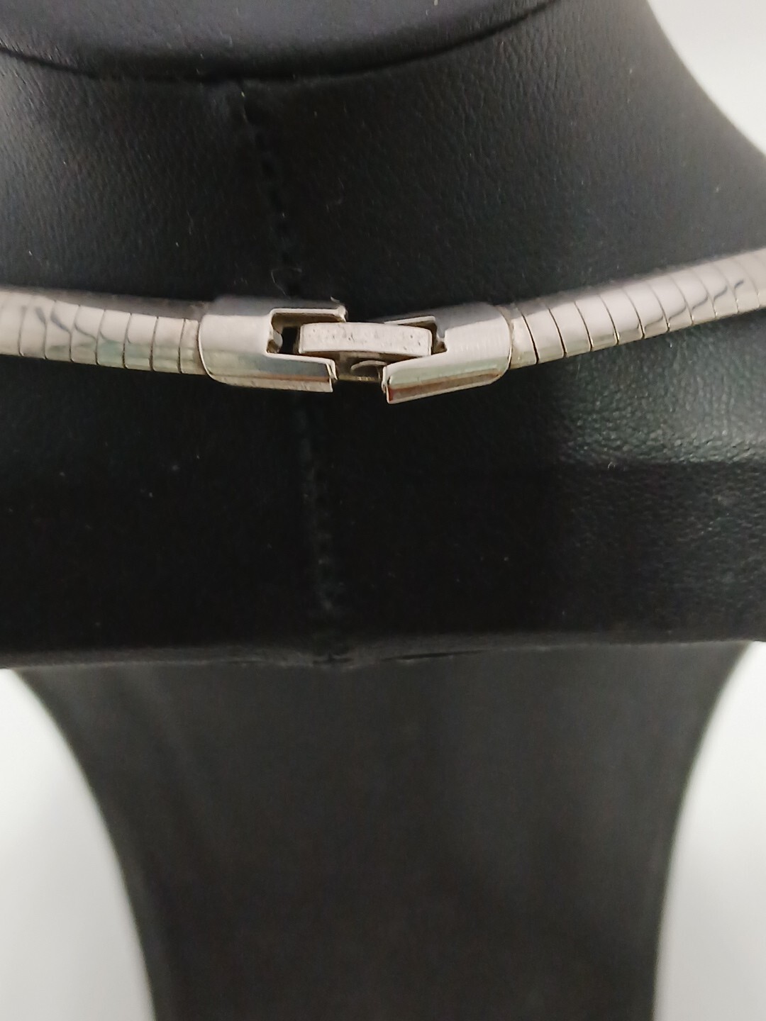 VINTAGE OMEGA silver tone 16 in & 1/4 in wide chocker design necklace