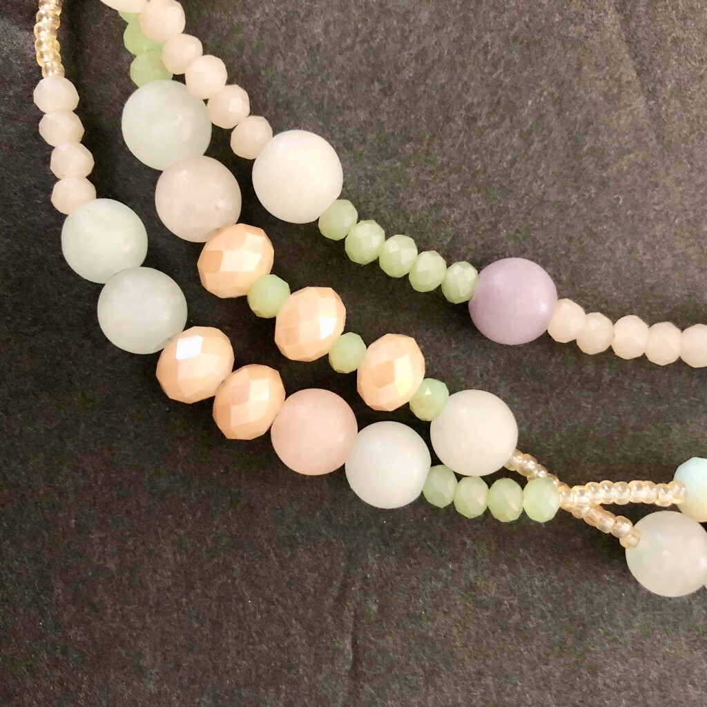 VTG 3 Strand Pastel SATIN GLASS BEAD NECKLACE 18″ Multi Color Faceted Adjust
