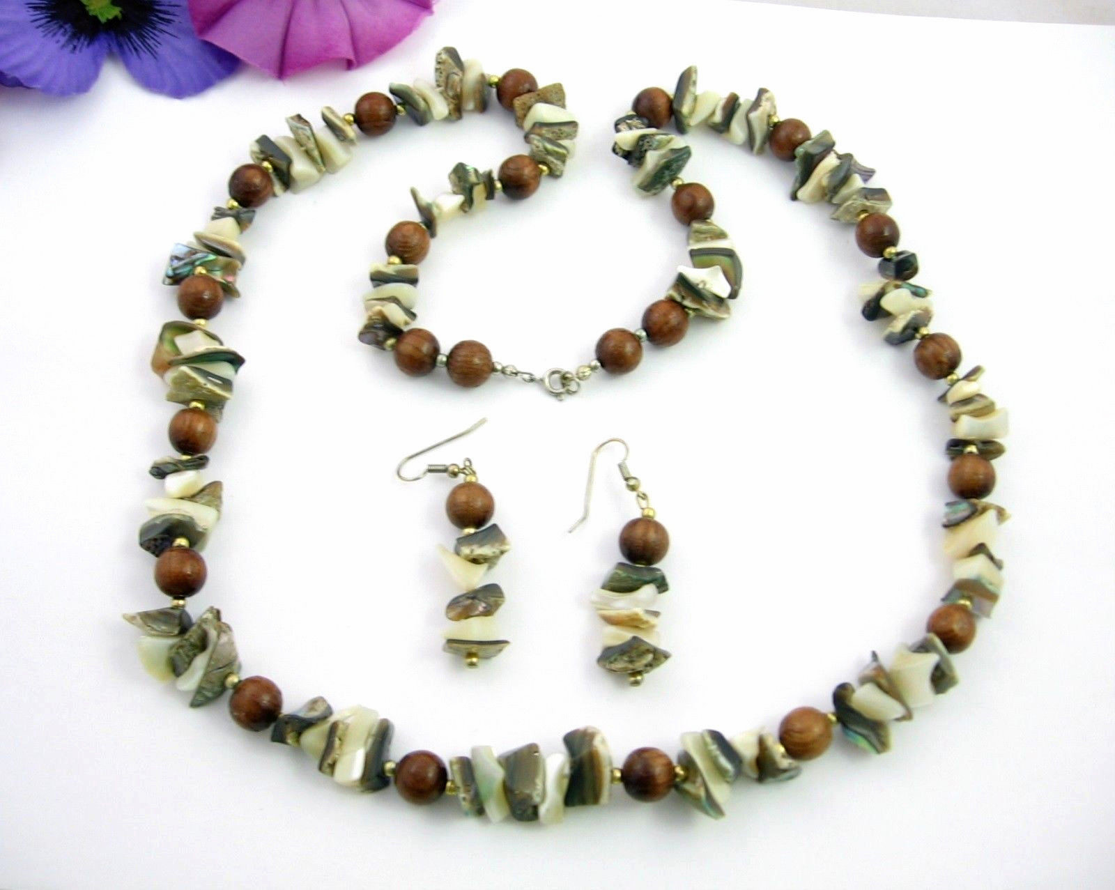 ABALONE SHELLS Seashells Chips & Pieces WOOD Beads NECKLACE & Earrings Set VTG