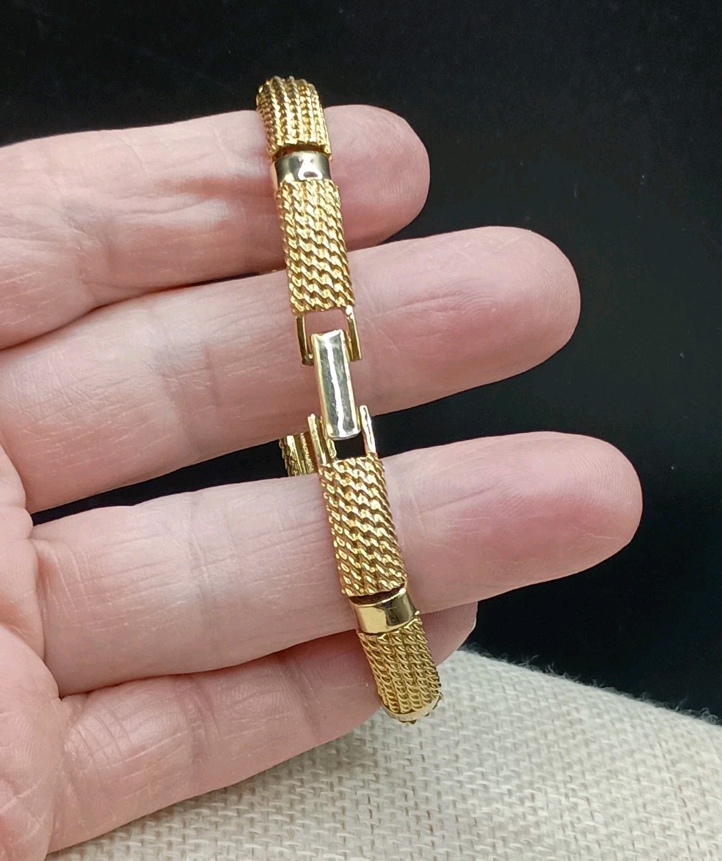 Vintage Napier Gold Tone Mesh Link Bracelet Size 6.75
