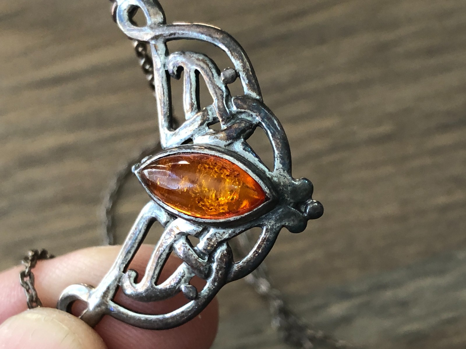 Vintage Kit Heath Sterling Silver & Amber Celtic Knot Pendant Necklace 18″