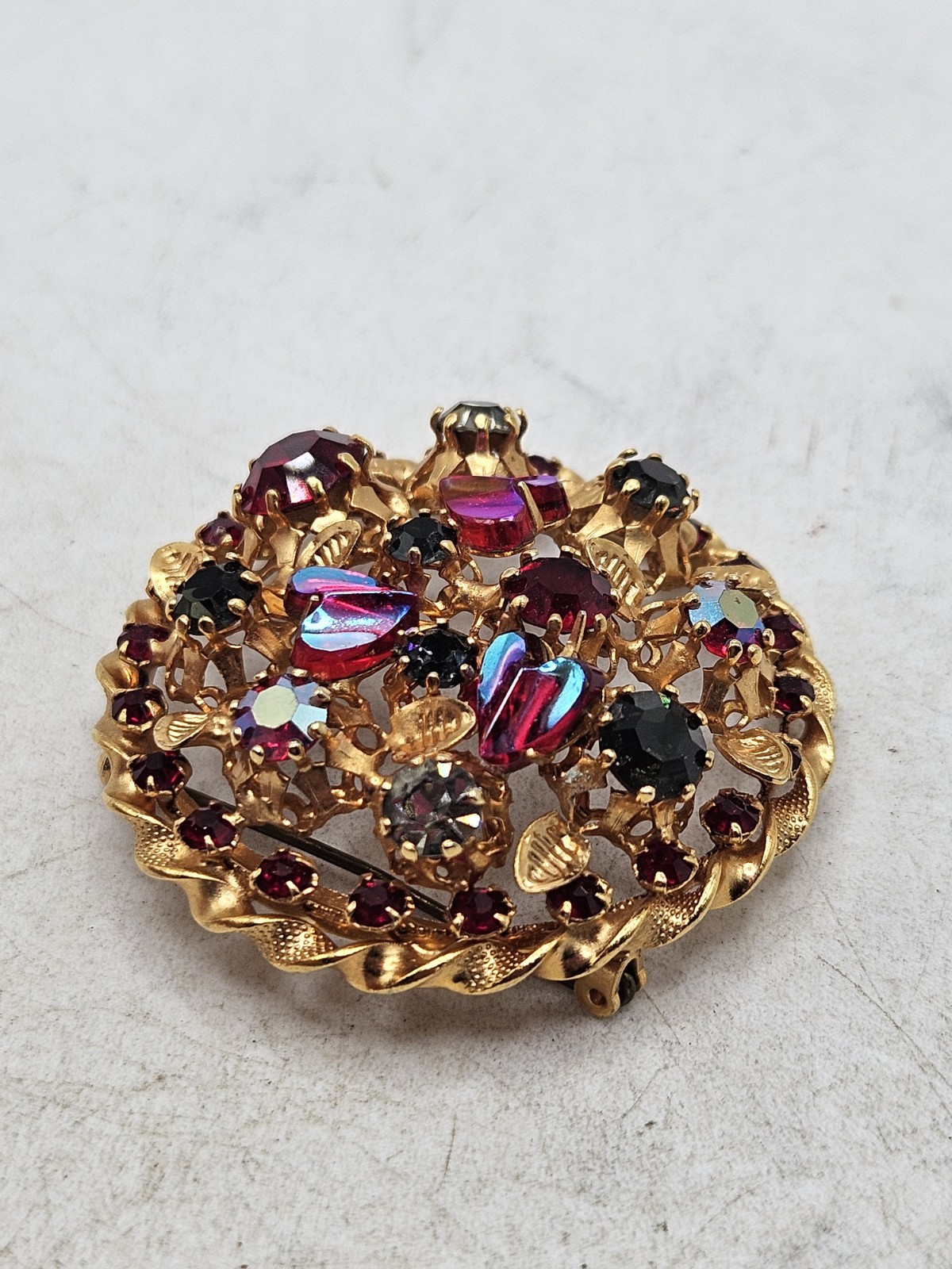 Vintage Austrian Crystal And Rhinestone Goldtone Brooch.
