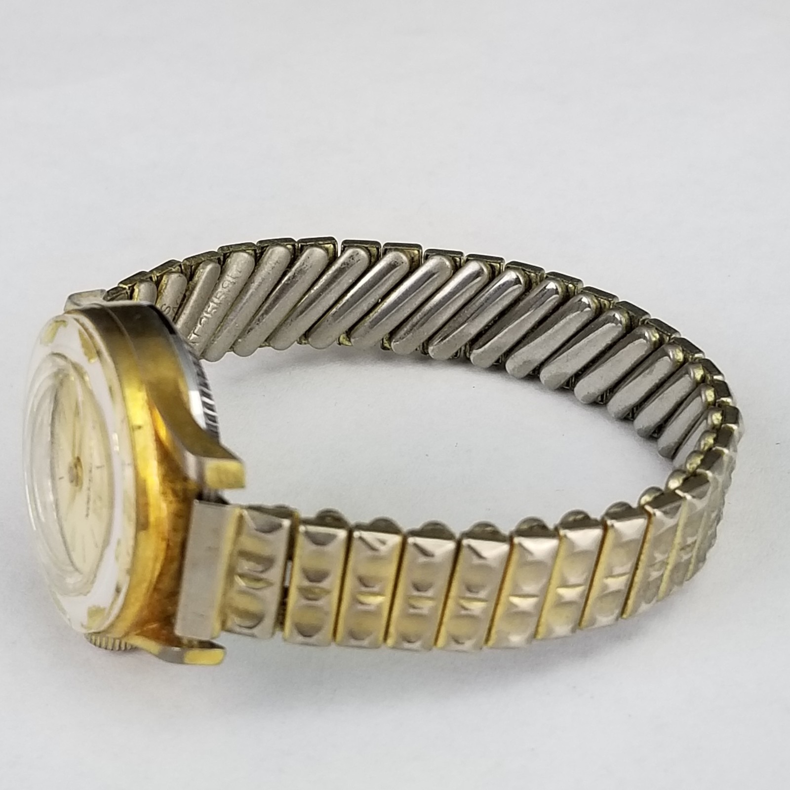 Vintage Manson hand wind womens ladies watch gold tone WORKING diamond tooled