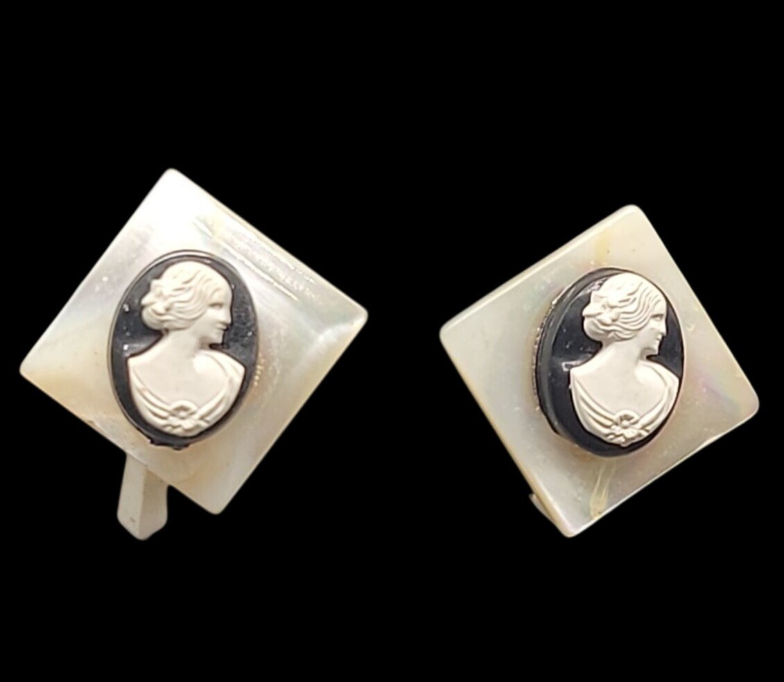 MOP Lucite Cameo Tension Paddle Clip On Earrings Mother Of Pearl Vtg Black White