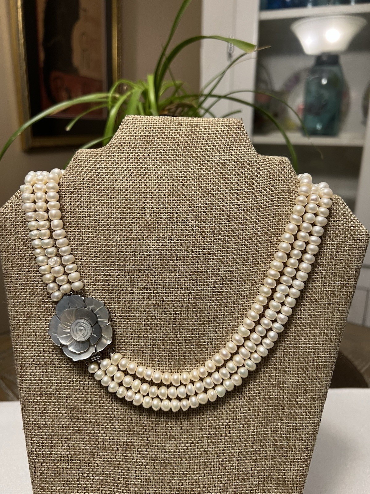 ESTATE 3 STRAND GENUINE WHITE PEARL NECKLACE 18-19” ABALONE FLOWER CLASP