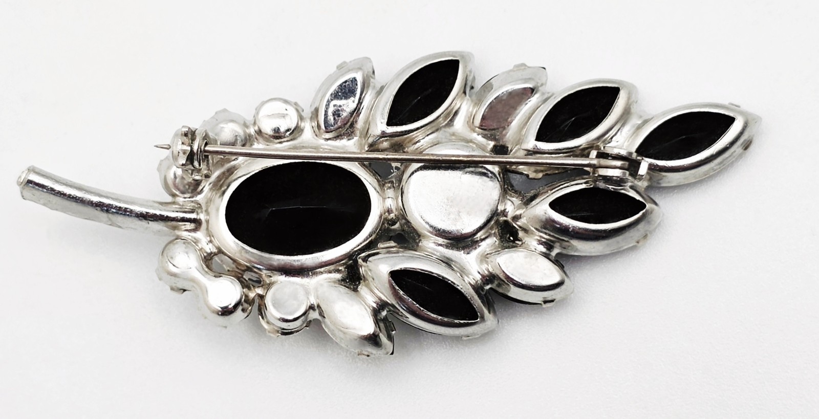 Vintage Juliana DeLizza and Elster Jet Black Rhinestone Brooch