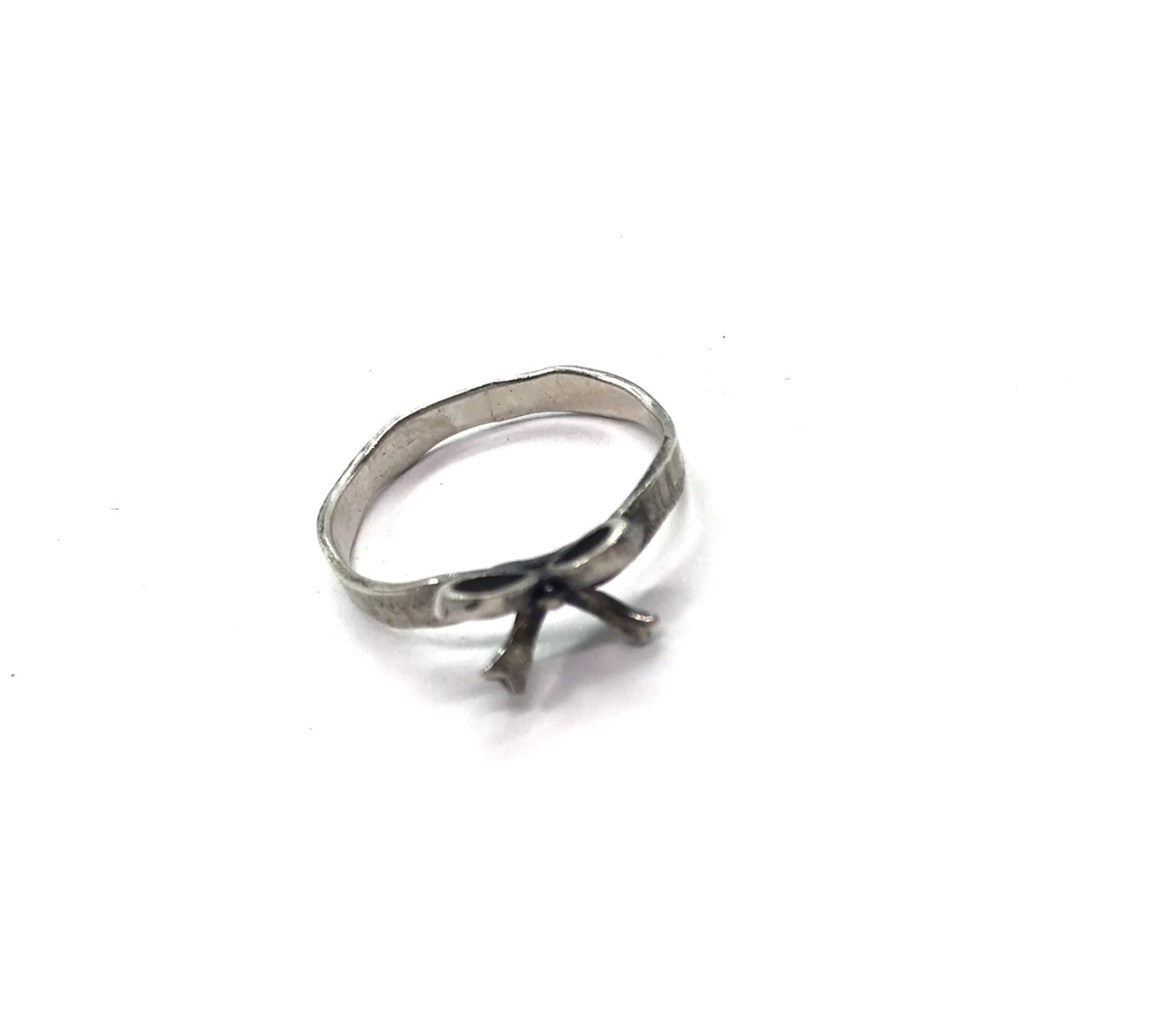 Vintage Sterling Silver Signed 925 CW Thai Silver Bow Ribbon Ring sz 8 Coquette