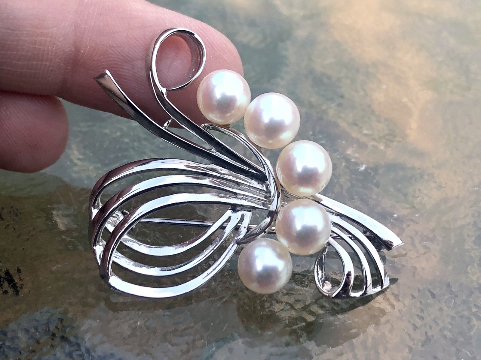 Mikimoto 5 Genuine Akoya Pearl 6.8mm JAPAN Pin Brooch 6.5g Imperial