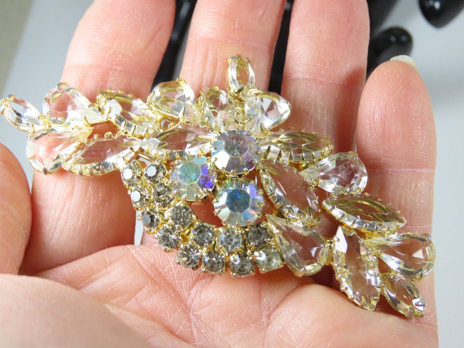 AB Rhinestone Brooch Pin VTG Clear Crystal Cluster Spray Prong Stunning D1580
