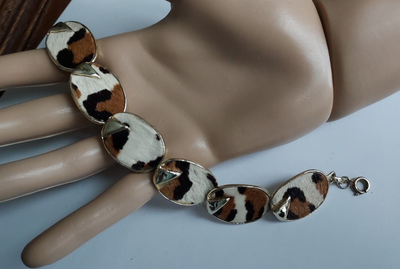 Vintage Faux Fur Bracelet Cheetah Leopard Animal Print 1970’s Retro Six Link