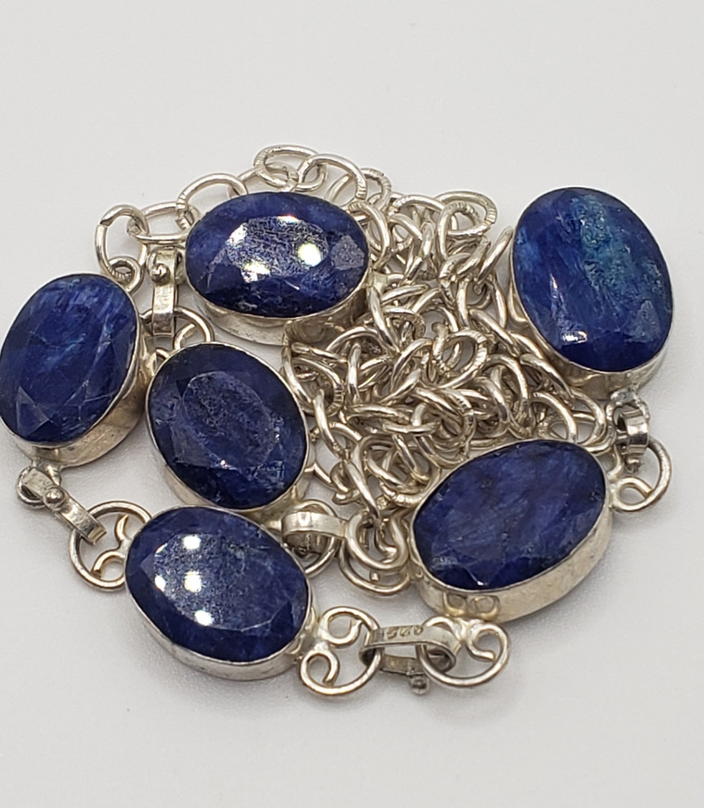 9.25 Deep Blue Faceted Kyanite Gemstone Bezel Setting Hook Clasp Necklace