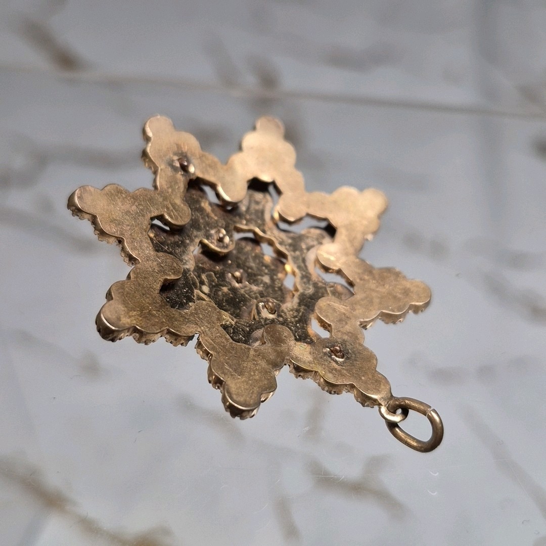 Antique Victorian Bohemian Rosecut Garnet Unmarked Gold Filled Starburst Pendant