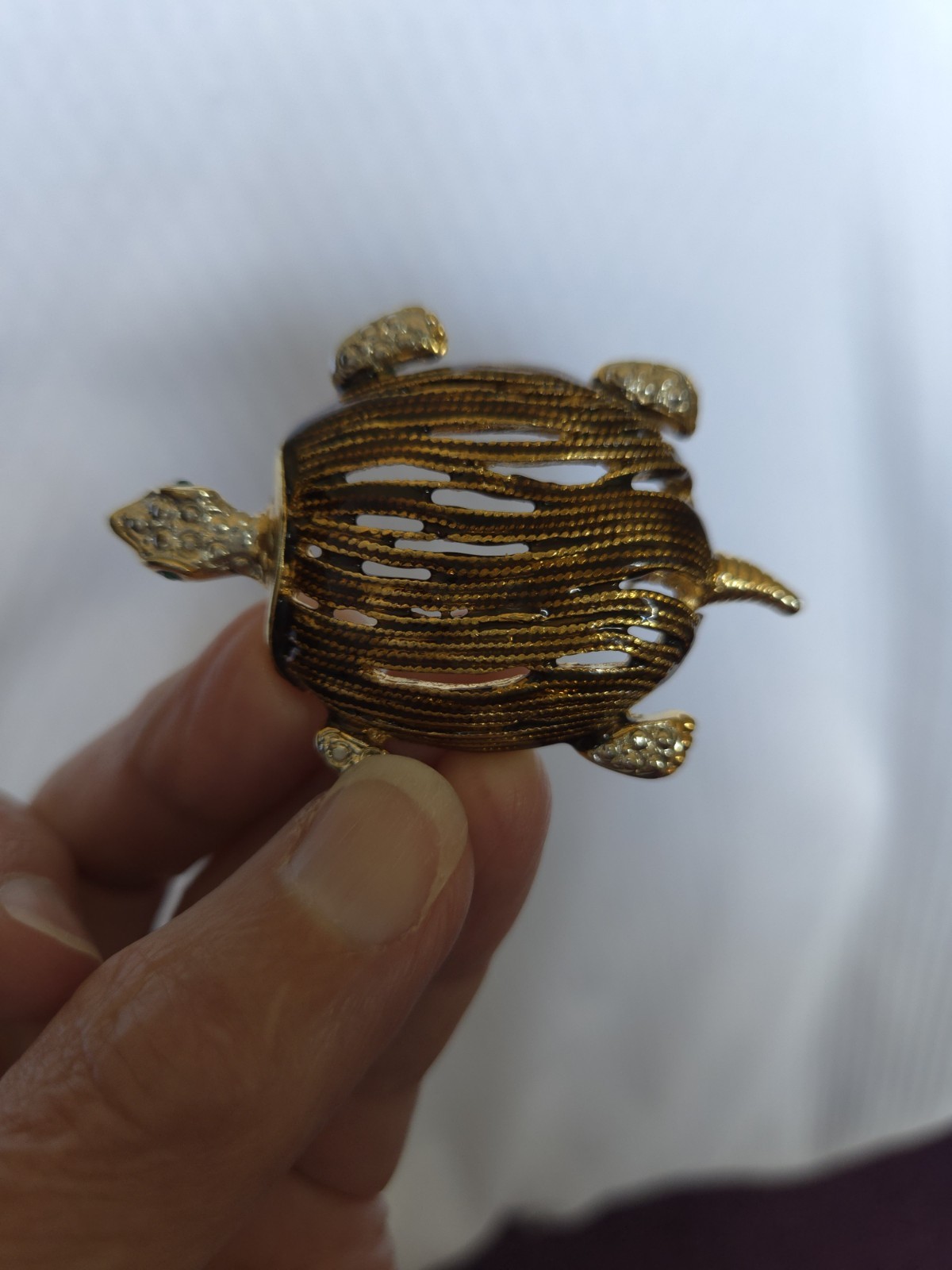 Vintage Turtle Brooch Pin Gold Tone Silver Green Stone Eyes Pin