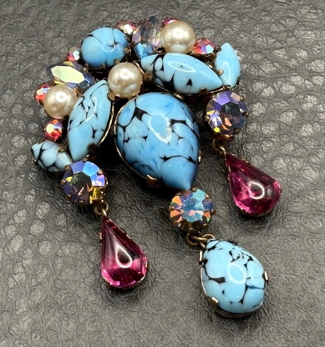 VTG Austrian Glass Faux Turquoise Speckle Rhinestone Dangle Brooch Pendant