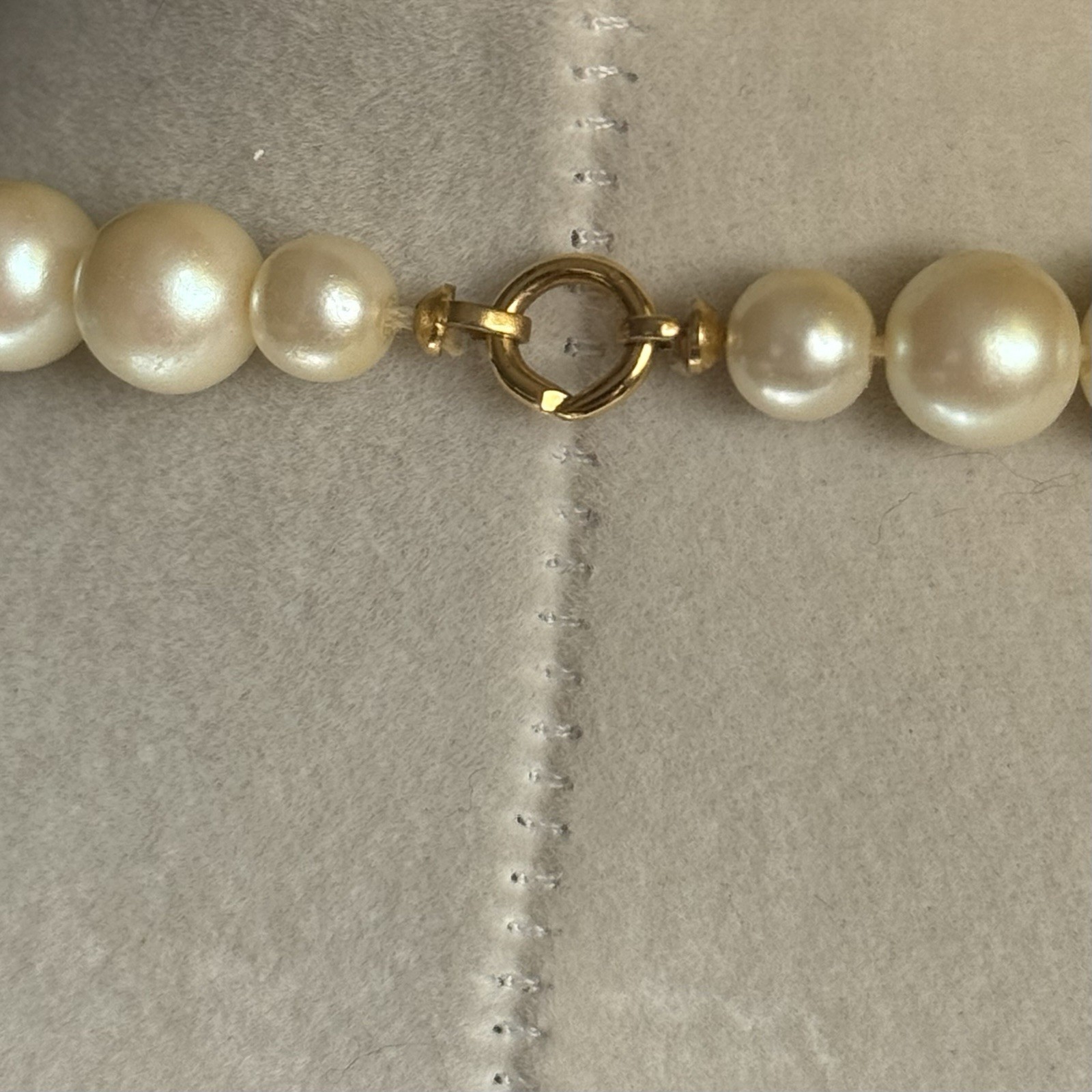 Vintage 1950s Simulated Pearl Necklace Glass Pearls Gold Hook Clasp Mid Century